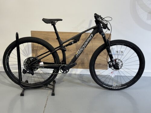 Megamo Track R120 07