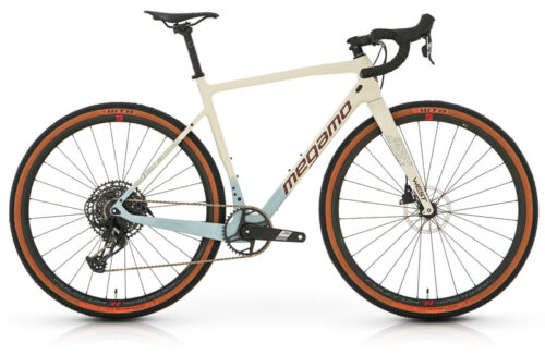 Megamo WEST 10 2025
