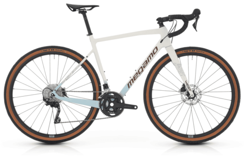 Megamo WEST 15 2025